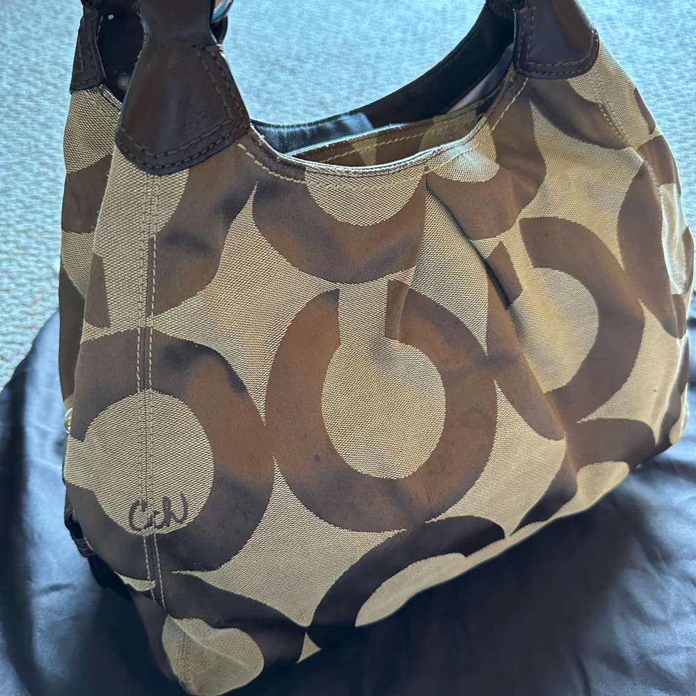 Coach Maggie Op Art shoulder bag